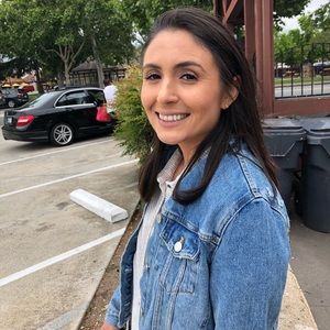 Meet your Posher, Amanda